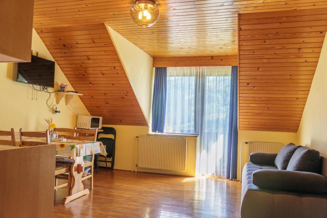 Apartments Zakrasnik Škofja Loka Buitenkant foto