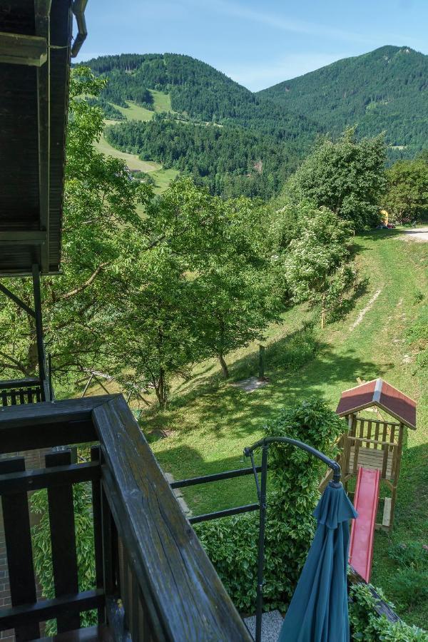 Apartments Zakrasnik Škofja Loka Buitenkant foto
