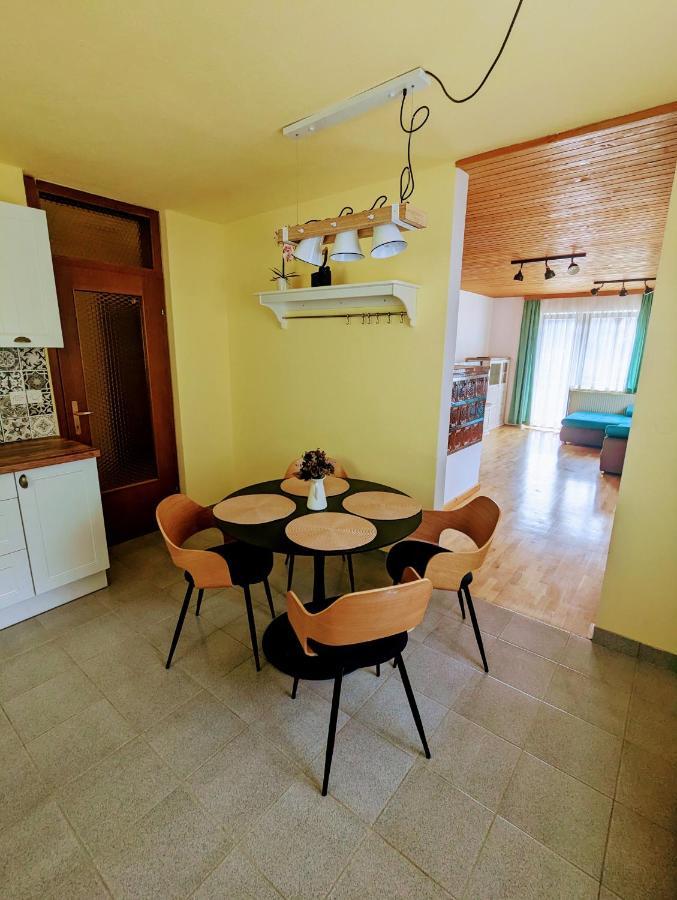 Apartments Zakrasnik Škofja Loka Buitenkant foto